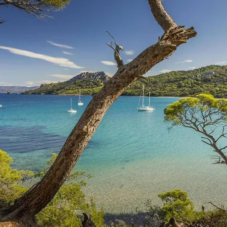 Calme Et Confort En Rez-de-jardin * La Londe-les-Maures